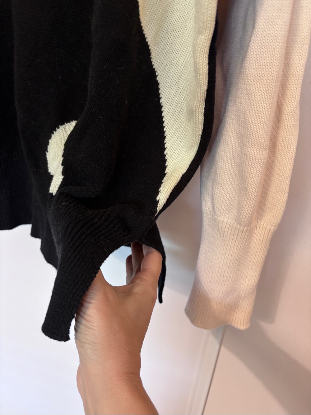 Pistola Colorblock Sweater Oversized Size Small Black Cream Yin Yang Darya Crew - Picture 7 of 12